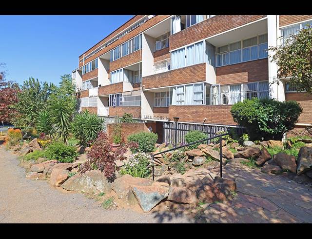 3 BEDROOM APARTMENT FOR SALE IN CYRILDENE